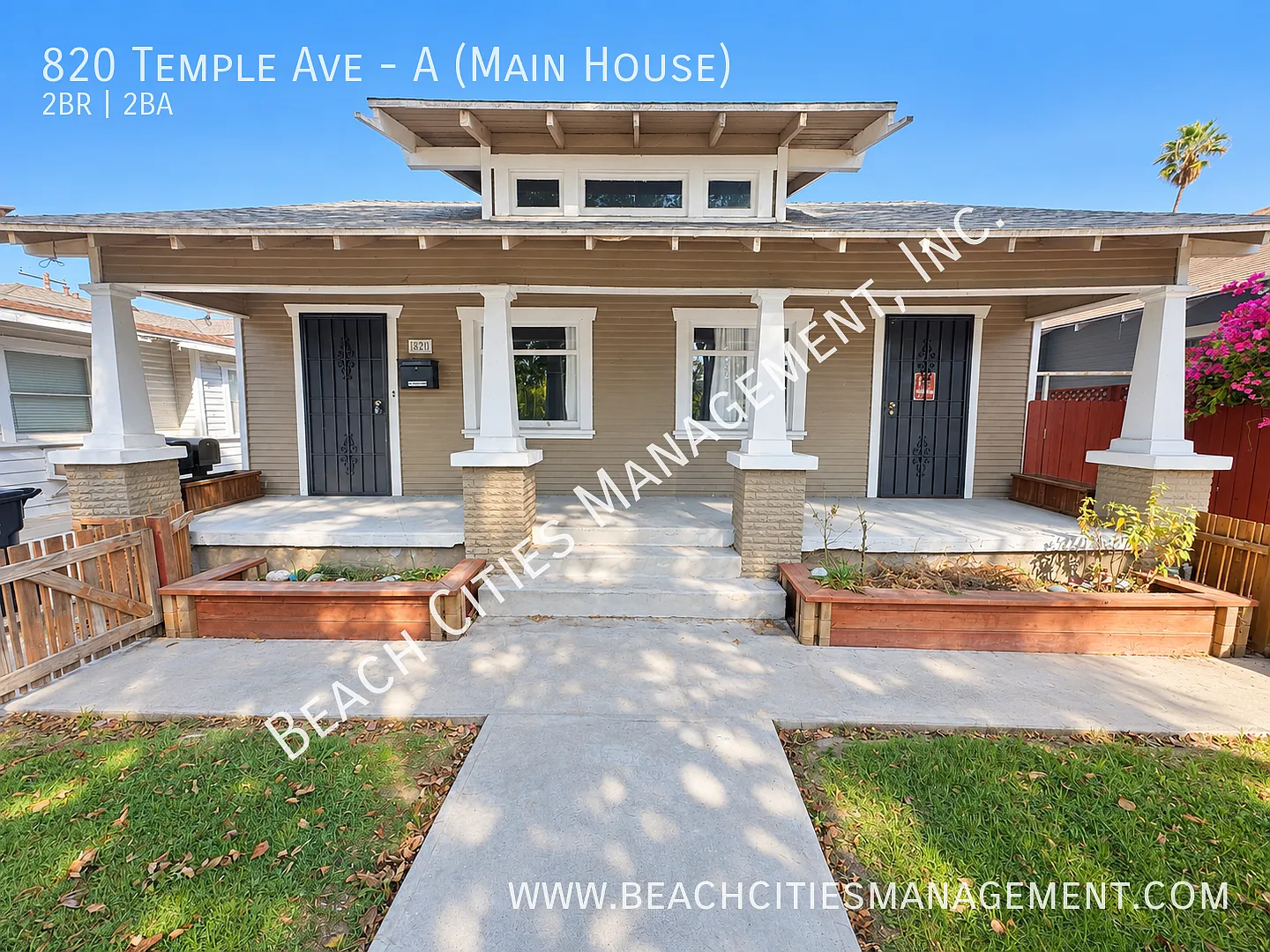 Charming 2-Bedroom, 2-Bathroom Home with Private Backyard — Photo 2