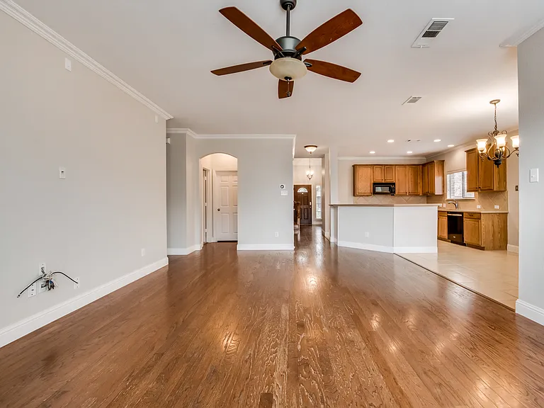 2569 Pinnacle Point Dr — Photo 6