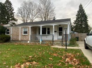 23323 Westchester Dr, North Olmsted, OH 44070