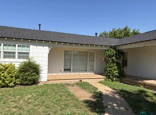 2016 Wallace St, Clovis, NM 88101