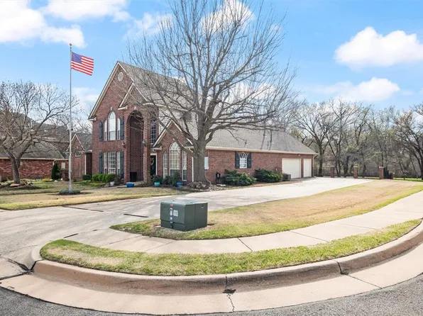 3709 Amberfield Dr, Edmond, OK 73034
