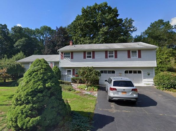 56 Capral Ln