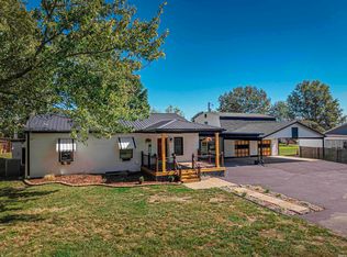 8627 New Harmony Rd, Evansville, IN 47720