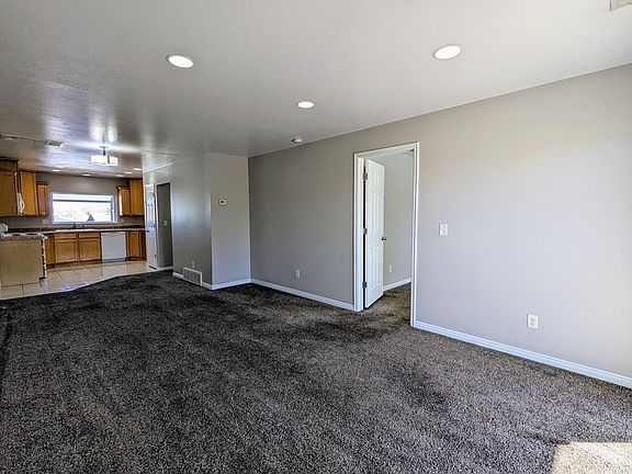 5th image of 2785 W 5525 S #16