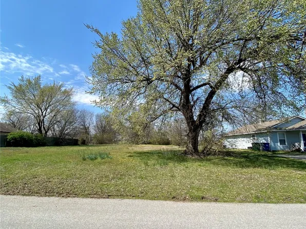 2836 N Trenton Ave, Tulsa, OK 74106