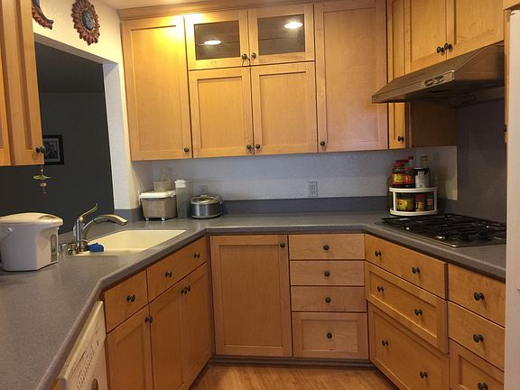 4th image of 7108 Clarendon St