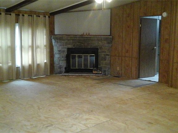 2nd image of 386 Wigington Ln
