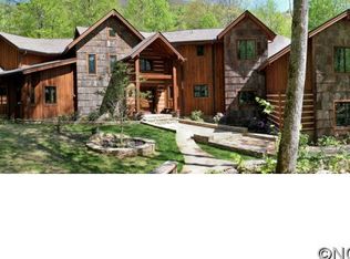 148 Sweetwater Ln, Waynesville, NC 28786