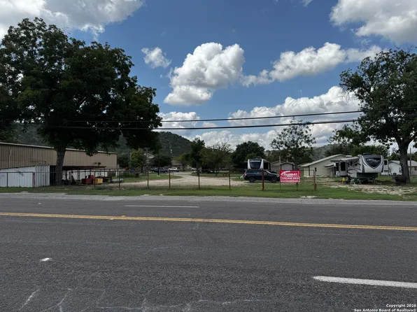 2123 main LOT 7, Junction, TX 76849