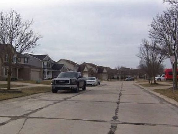 Exterior Neighborhood (street photo)