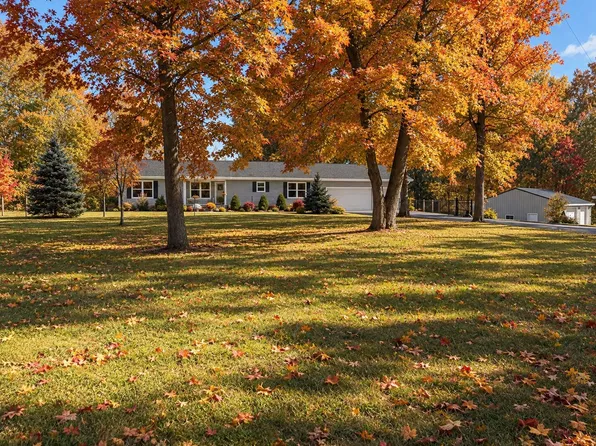 6670 Tower Lake Rd NE, Belding, MI 48809