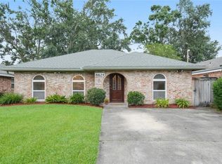8624 Southdown Ln, River Ridge, LA 70123