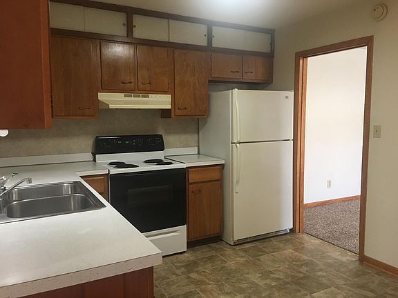 4th image of 214 Park Ave APT 4
