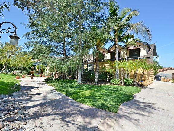 4th image of 2305 E Casa Linda Dr