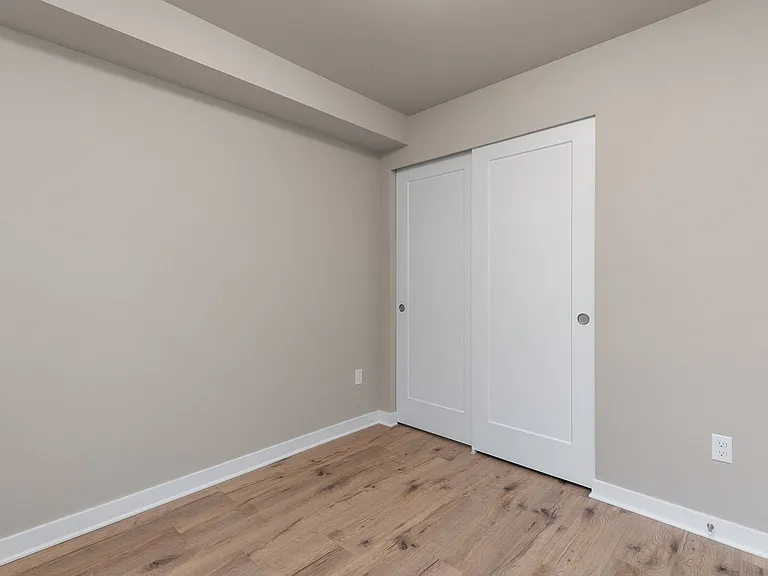 15423 Admiralty Way #B7 — Photo 35