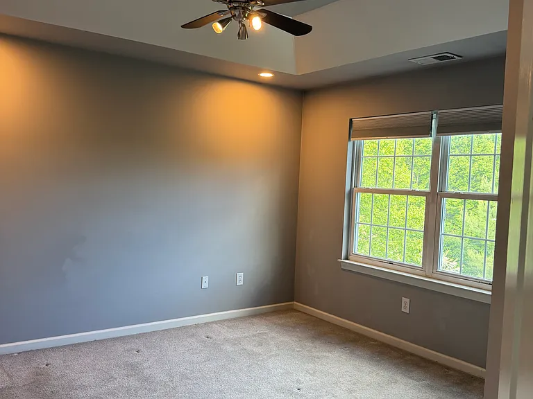 2 Sheridan St #402 — Photo 15