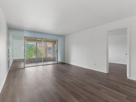 5th image of 5830 NW 64th Avenue #306