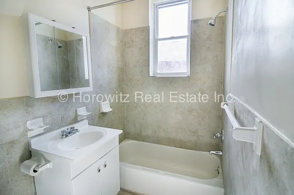 Rented by Horowitz Real Estate | media 7