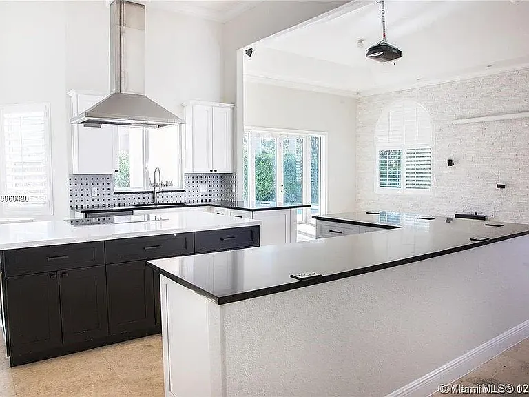 17910 SW 80th Ave — Photo 5