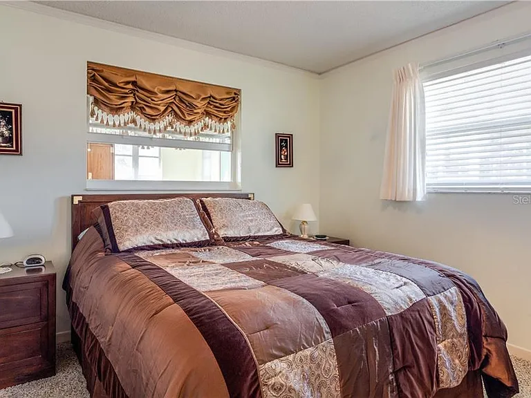 37 Oakland Hills Pl — Photo 23
