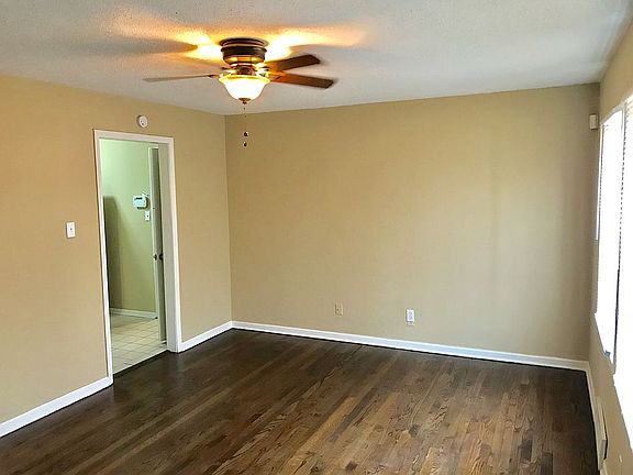 2nd image of 5236 Agnes Ave