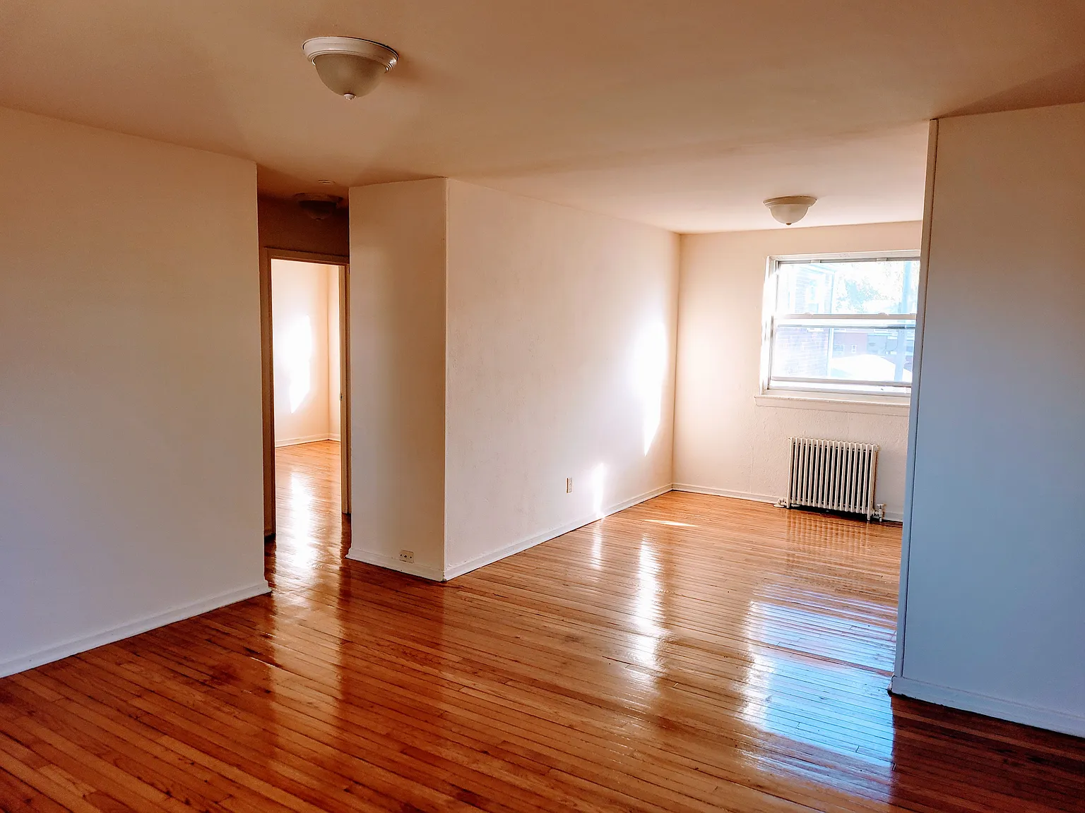 2 bed, 725 sqft, $2,175 — Photo 1