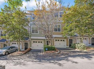 1960 Sterling Oaks Cir, Atlanta, GA 30319