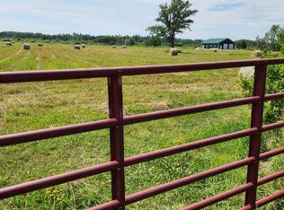 8846 S Riverside Dr, Sault Sainte Marie, MI 49783