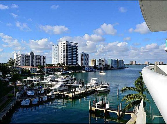 3rd image of 7910 Harbor Island Dr APT 401