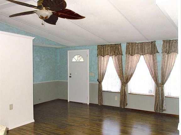 2nd image of 5503 Buckeye Ln