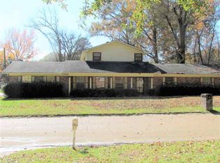 14 Woodside Ct, Natchez, MS 39120