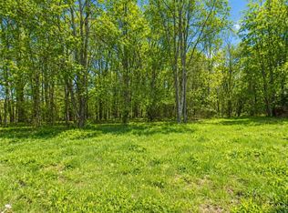 121 Westward Ln, Butler, PA 16001