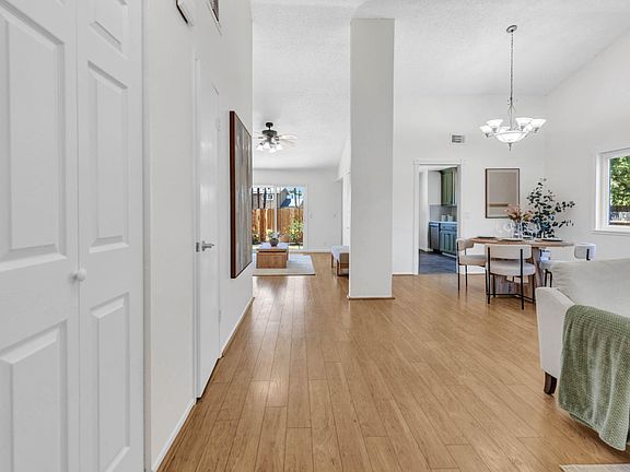 2nd image of 906 Steller Way