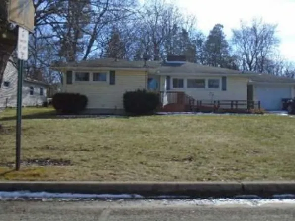 420 E McArthur St, Corunna, MI 48817