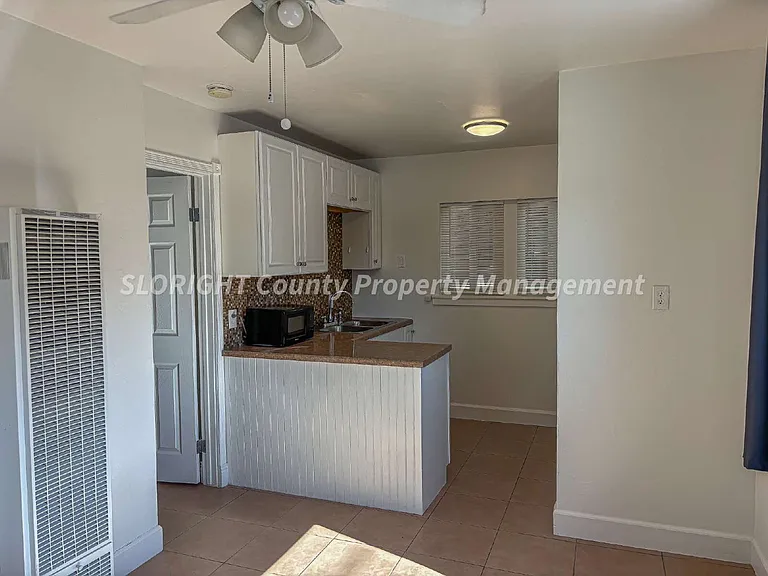724 23rd St #C — Photo 2