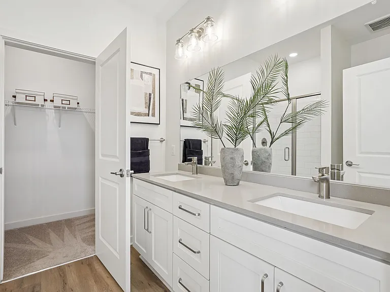 Hamlet Falling Creek - Homes & Townhomes for Rent — Photo 20