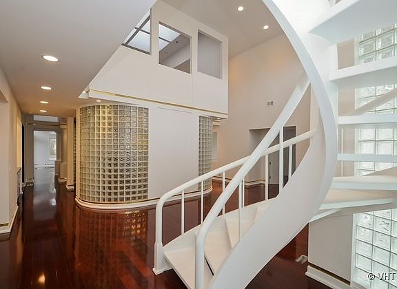3rd image of 276 Park Ave