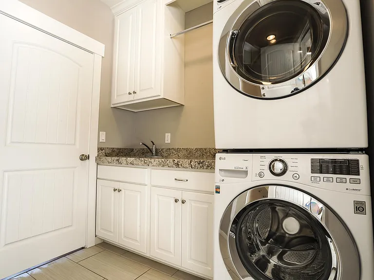 10431 Avondale Dr — Photo 24