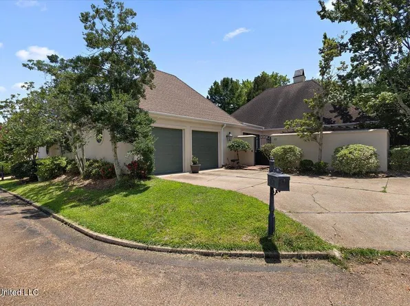 10 Northpointe Cv, Jackson, MS 39211
