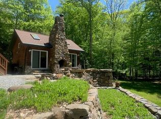 1576 Durham Rd, Guilford, CT 06437