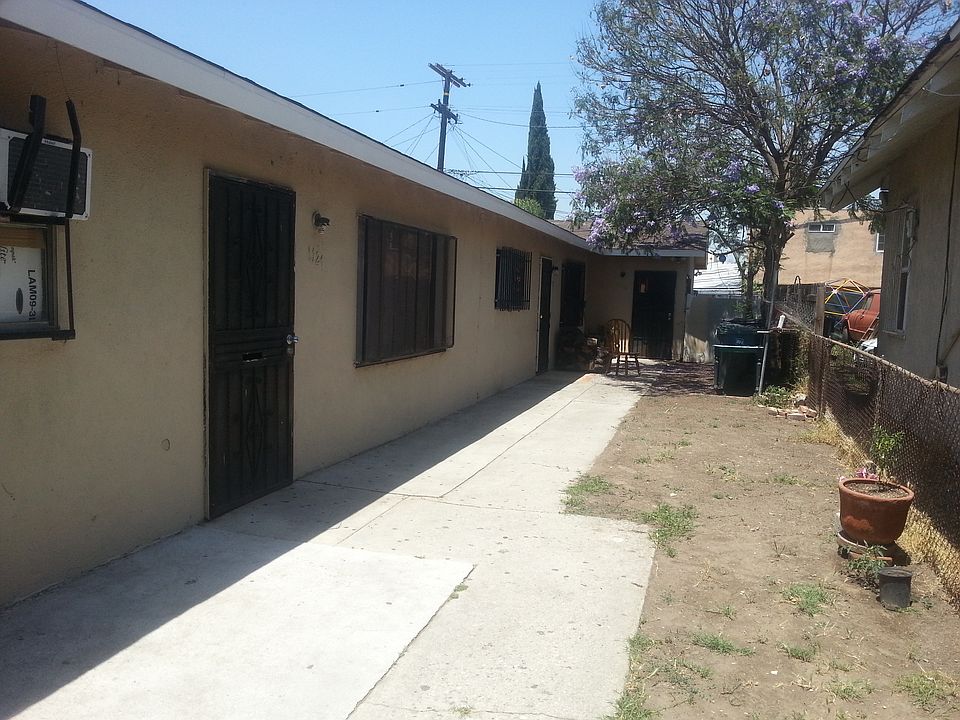 2nd image of 1127 E 59th Pl