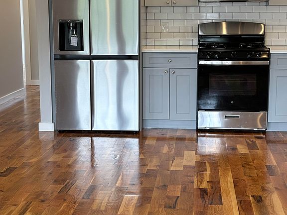 2nd image of 95 Charles St #1