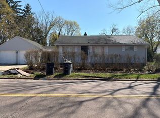 22 Uhler Ave, Akron, OH