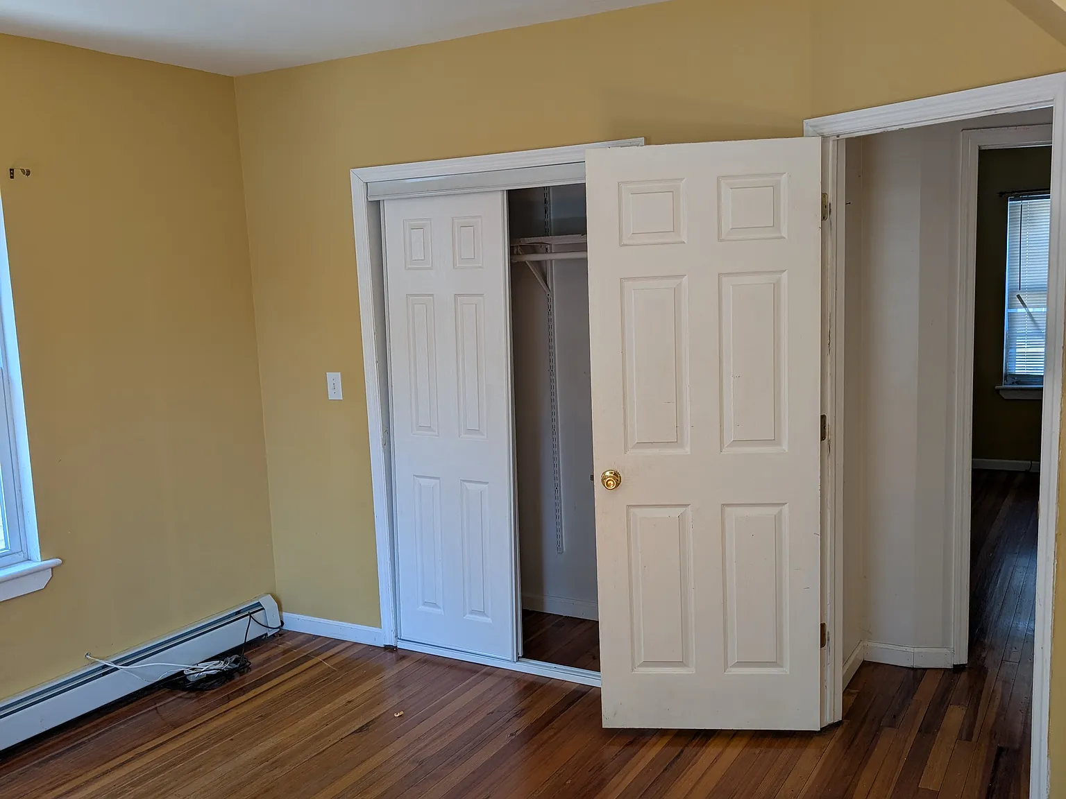 3 bed, 960 sqft, $3,000 — Photo 3