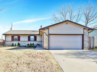 4464 N Edgemoor St, Wichita, KS 67220