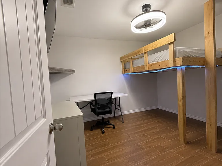 2829 Ricks Dr — Photo 10