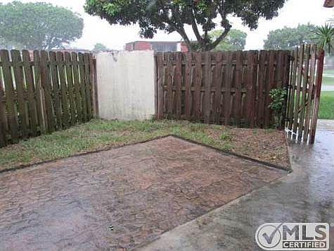 2nd image of 3873 Victoria Dr