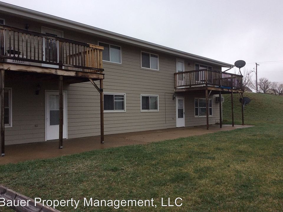 1st image of 90 Kuchenski Dr APT 4