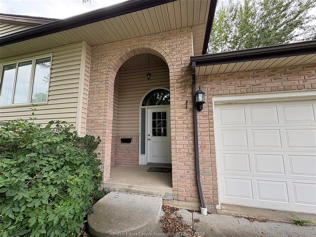1 bed, $1,300 — Photo 2