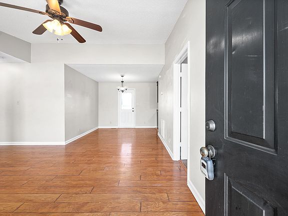 4th image of 987 Merritt Lewis Ln